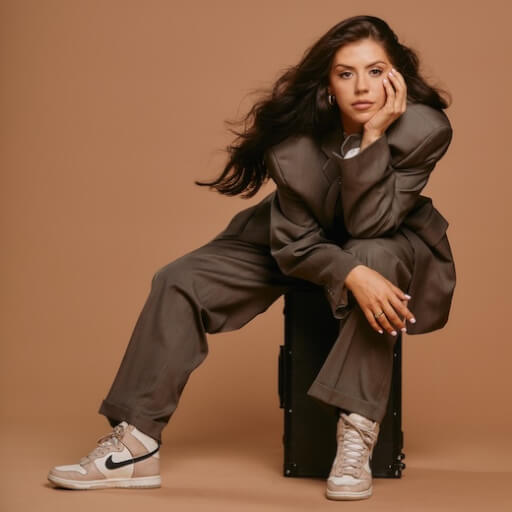 Lizzie Morgan Biography: Age, Early Life, Career, Songs, Albums, Ministry, and More